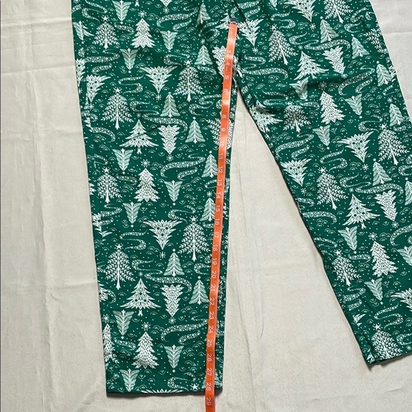 OLD NAVY Green and White Tree Print Pajama Pants - Picture 6 of 10